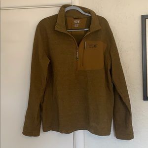 XL Mountain Hardwear Quarter Zip